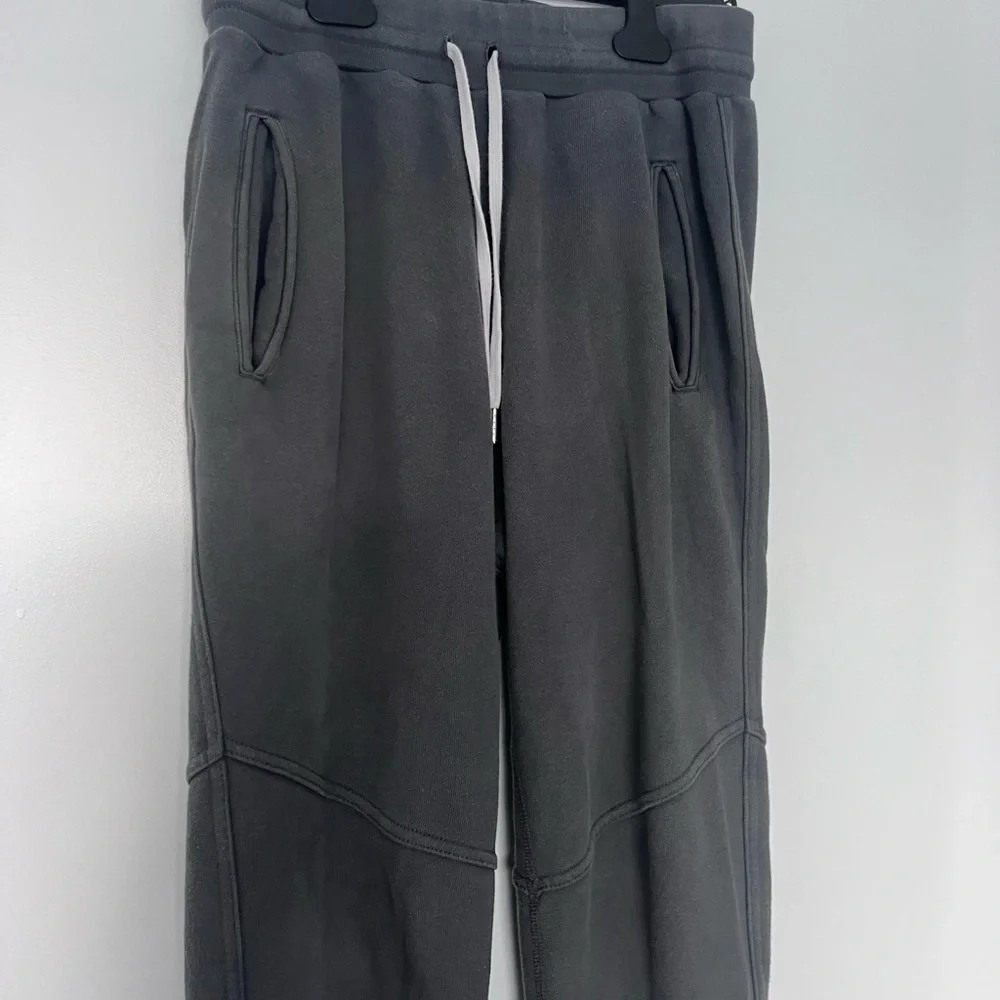 Pants - Picture 2 of 7